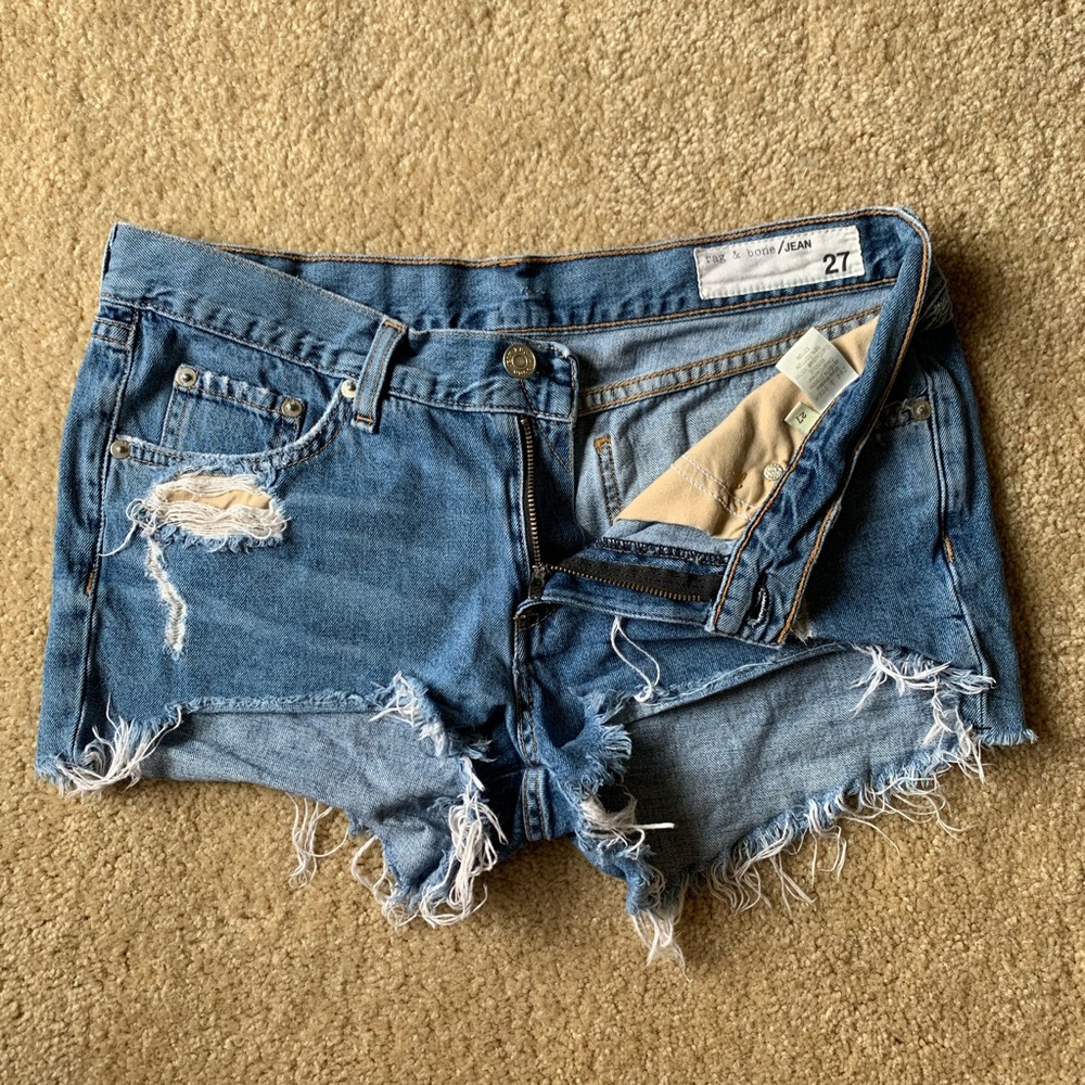 Cut off short in Winnie Rag & Bone